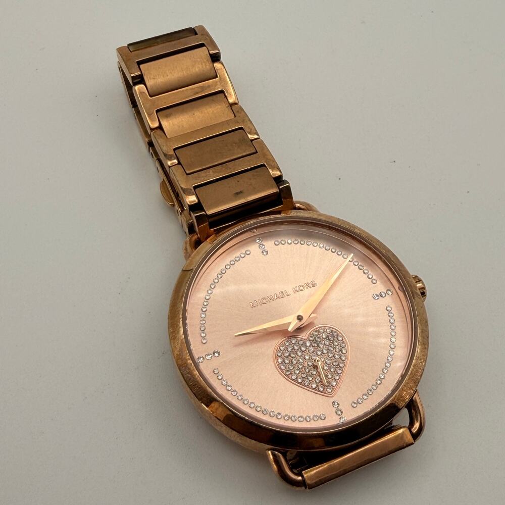 Michael Kors Portia Rose Gold-Tone Pavé Heart Watch Working New Battery